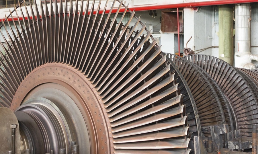 Power generator and steam turbine during repair